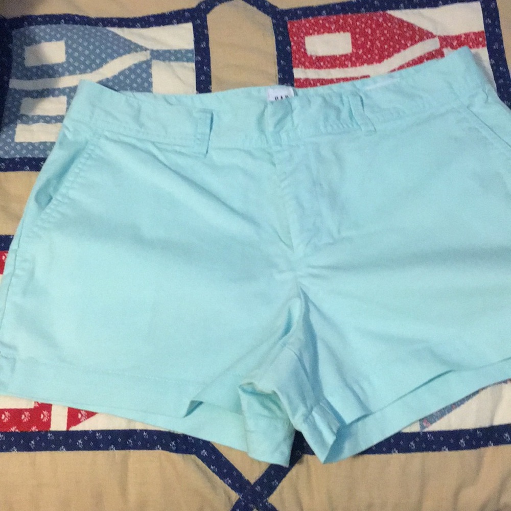 Pretty shorts with 3 inch inseam NWOT